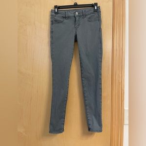 American Eagle AEO Sateen Jegging. Size: 0 short. Like new condition.